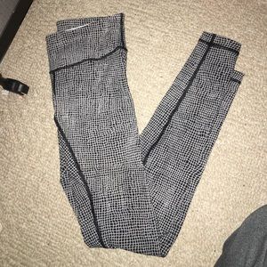 Wunder under lululemon pants FULL LENGTH